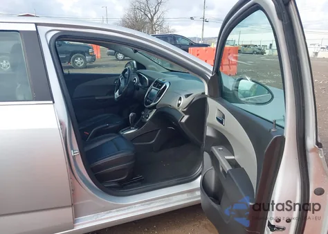 2017 Chevrolet Sonic Premier Auto from USA, damaged, VIN 1G1JF5SBXH4117497